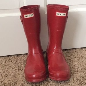 Red short Hunter rain boots